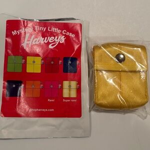 Harvey’s Seatbelt Mystery Tiny Little Case / SOLD OUT / yellow color /NEW sealed
